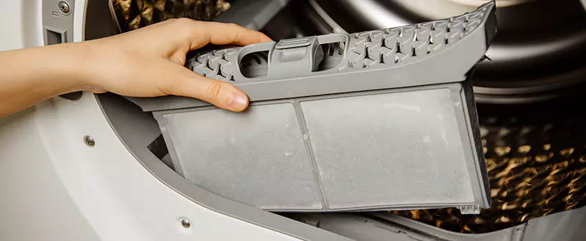 Signs Of A Clogged Dryer Lint Trap in Port Angeles, Washington